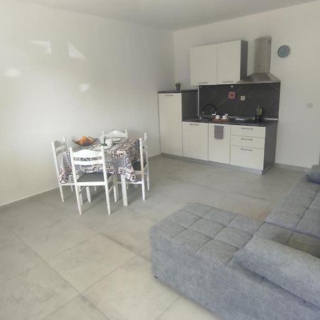 רובינייסקו סלו Apartment Nikolena מראה חיצוני תמונה